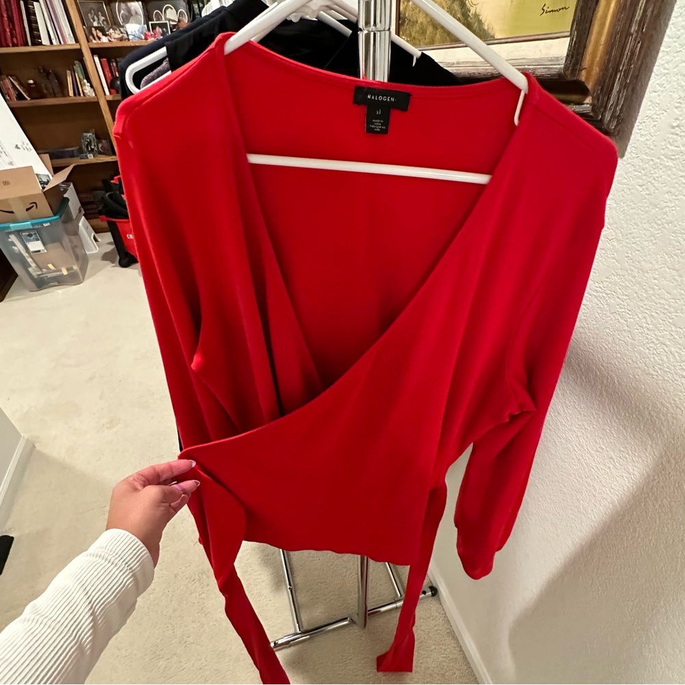 Halogen Wrap Top